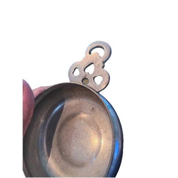 Stieff Colonial Williamsburg Pewter Porringer Bowl CW 16-25 Rare Smaller Size - Picture 6 of 6